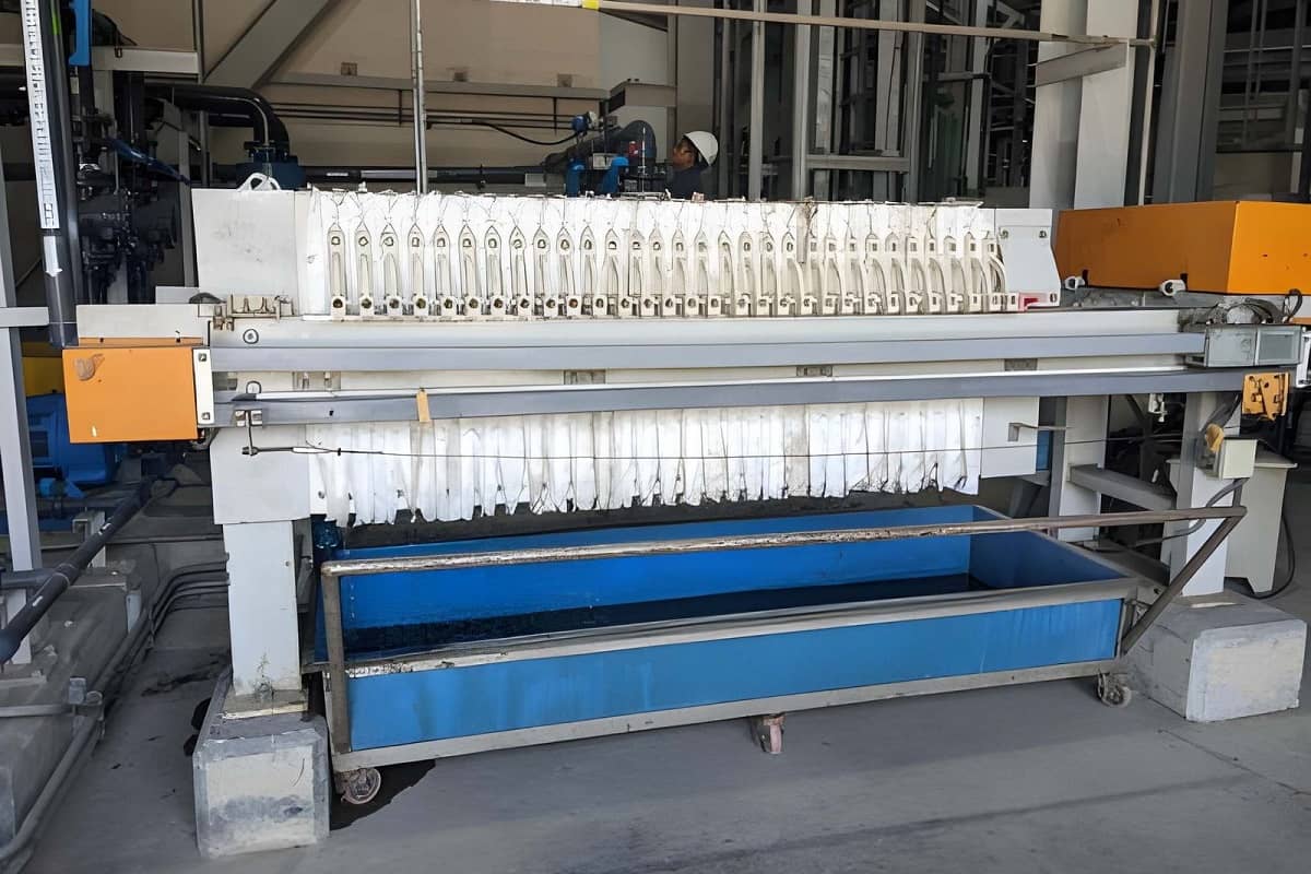 a filter press working in water treatment